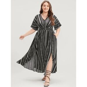 BloomChic Casual Striped Lightweight Black and White Short Sleeve Maxi Dress